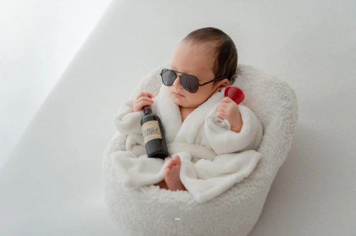 石狮宝宝拉白色粘液